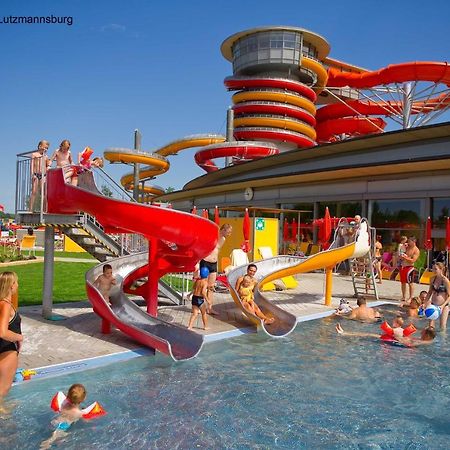 Familien Chalet Mit Direktem Bademantelgang Zur Therme Lutzmannsburg Ngoại thất bức ảnh