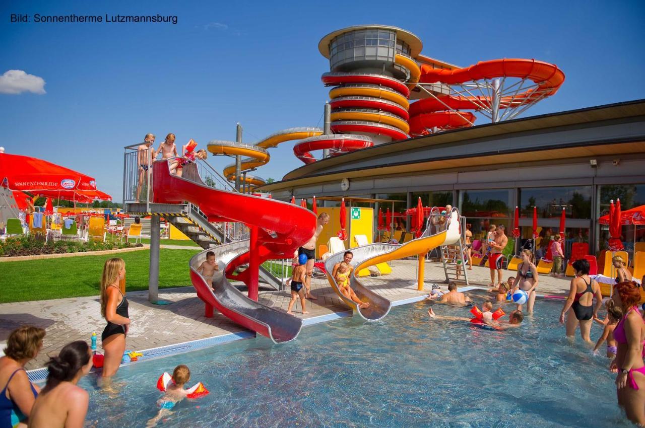 Familien Chalet Mit Direktem Bademantelgang Zur Therme Lutzmannsburg Ngoại thất bức ảnh